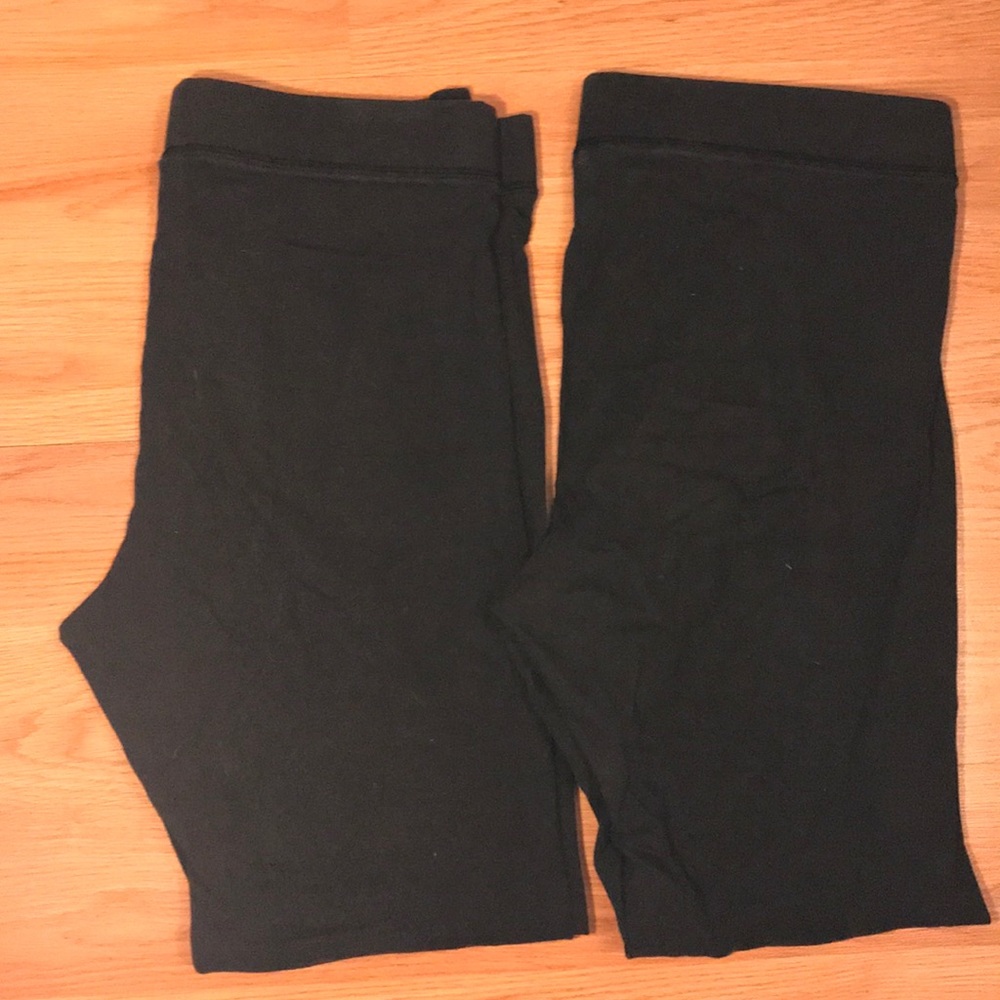 Gently worn Pink leggings.